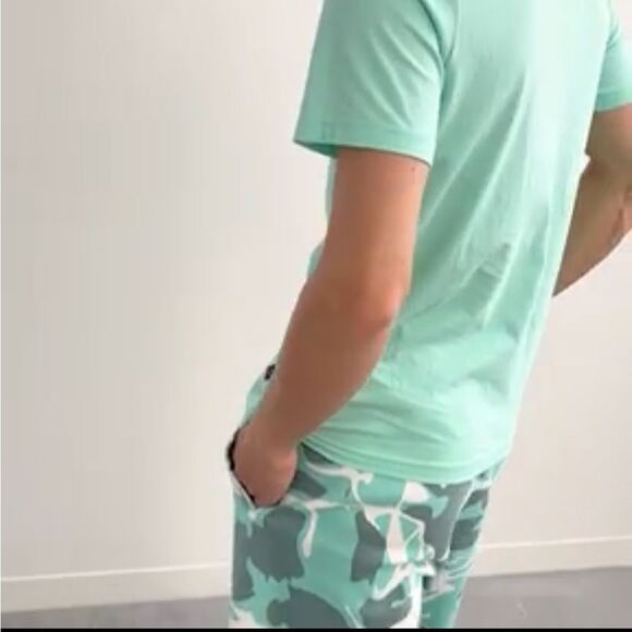 PUMA Men's Splash Regular-Fit Abstract-Print 10" Fleece Shorts, short - Picture 5 of 12